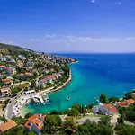 Miholina - With Heated Swimming Pool Villa