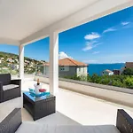 Miholina - With Heated Swimming Pool Trogir