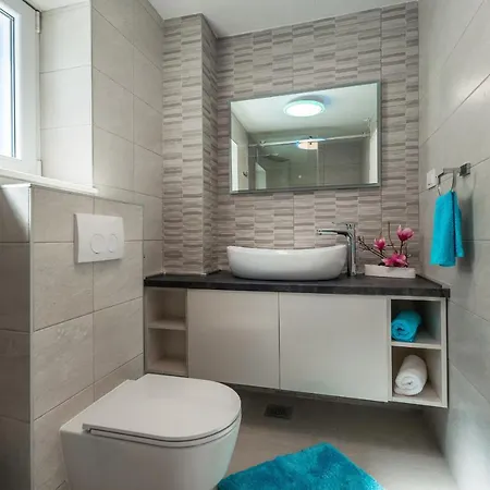 Vila Miholina - With Heated Swimming Pool Trogir