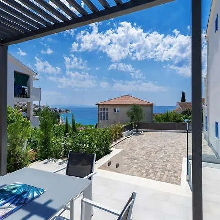 Villa Miholina - With Heated Swimming Pool
