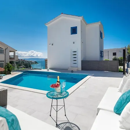 Miholina - With Heated Swimming Pool Villa Trogir