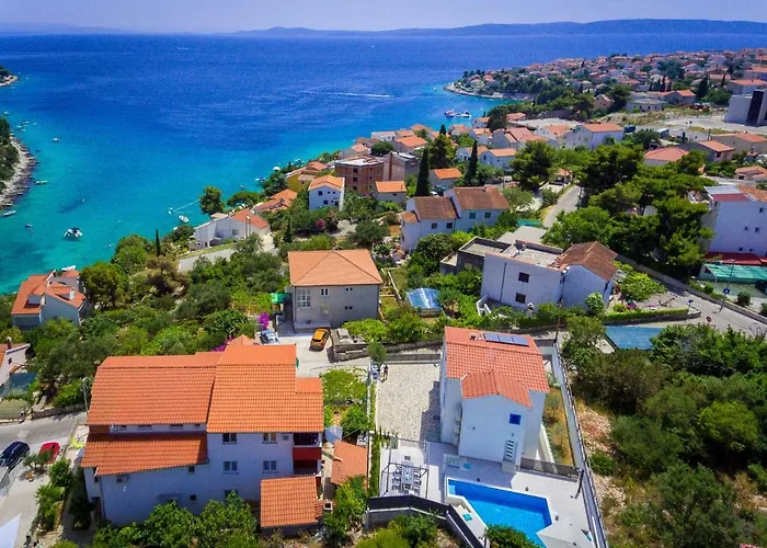 Miholina - With Heated Swimming Pool * טרוגיר