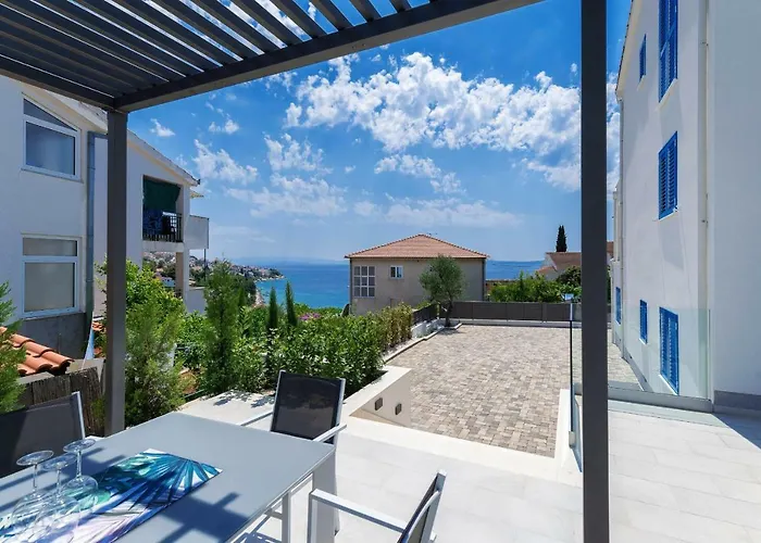 别墅 Miholina - With Heated Swimming Pool