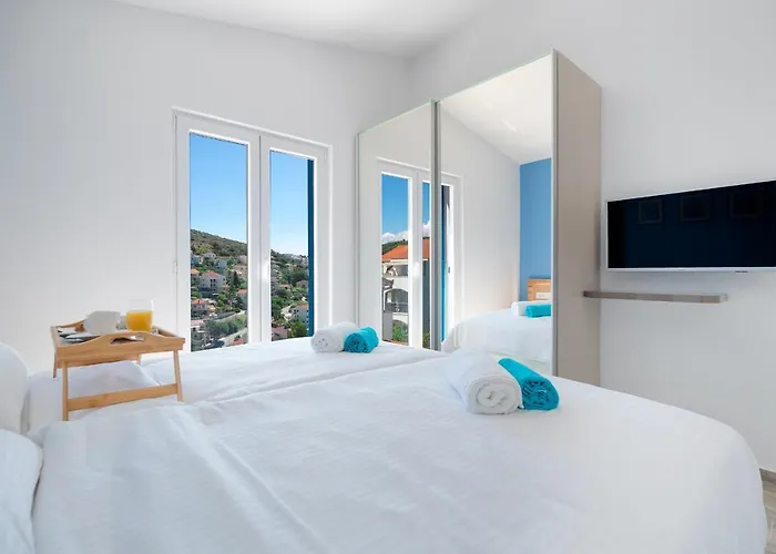 Miholina - With Heated Swimming Pool * 特罗吉尔